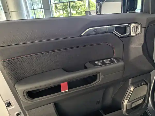 Jetour Traveller 2025