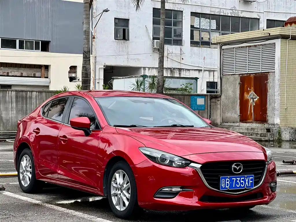 Mazda 3 Axela 2018 — фото 3