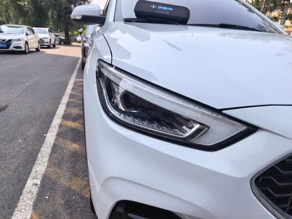 MG ZS 2021
