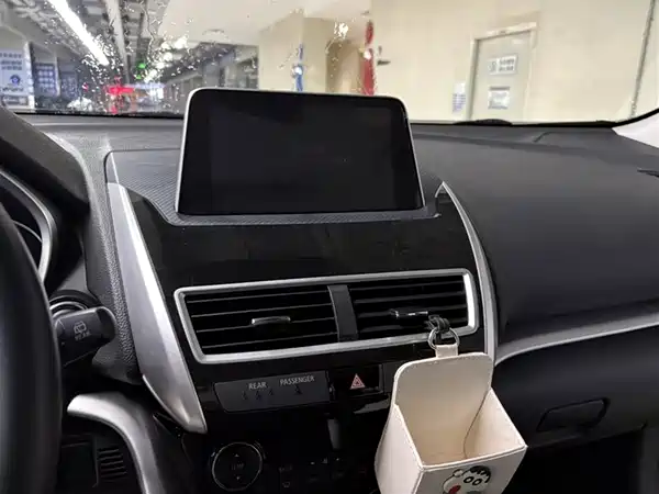 Mitsubishi Yige 2018