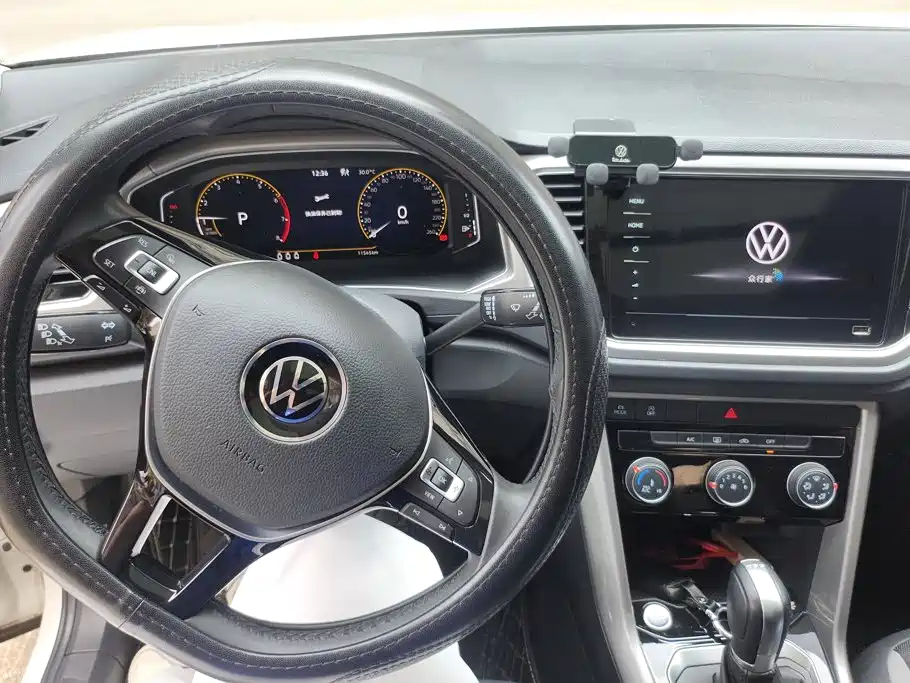 Volkswagen T-Roc 2022 — фото 12