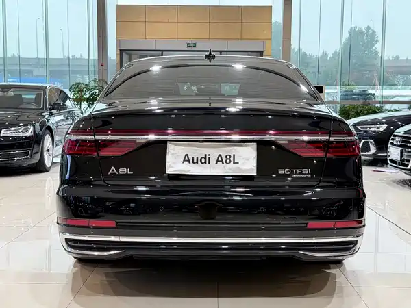 Audi A8 2023
