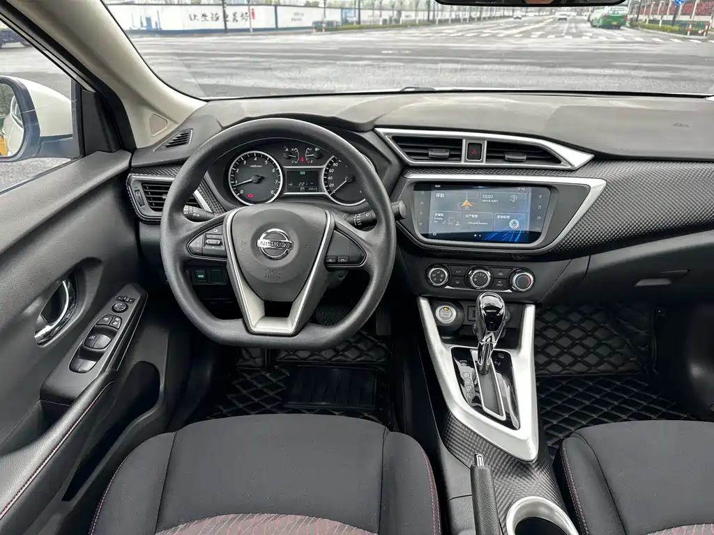 Nissan Bluebird 2019 — фото 14