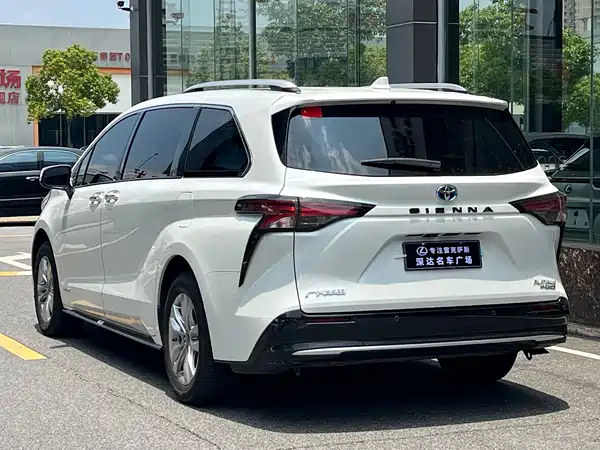 Toyota Sienna 2021
