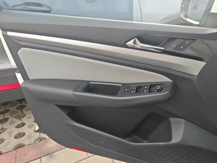 Volkswagen Bora 2023