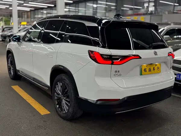 NIO ES8 2019