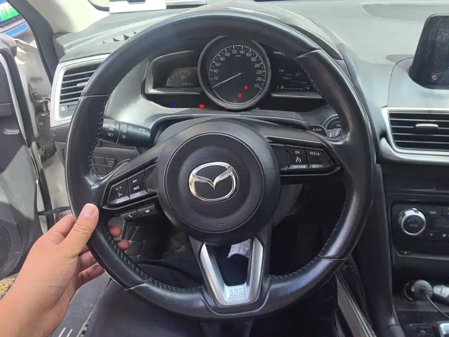 Mazda 3 Angkesela 2019 — фото 15