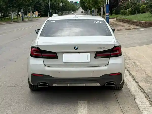BMW 5 Series 2023