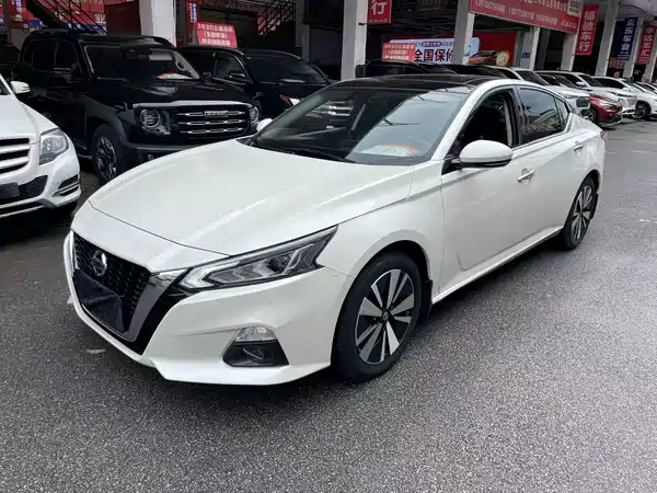 Nissan Teana 2022