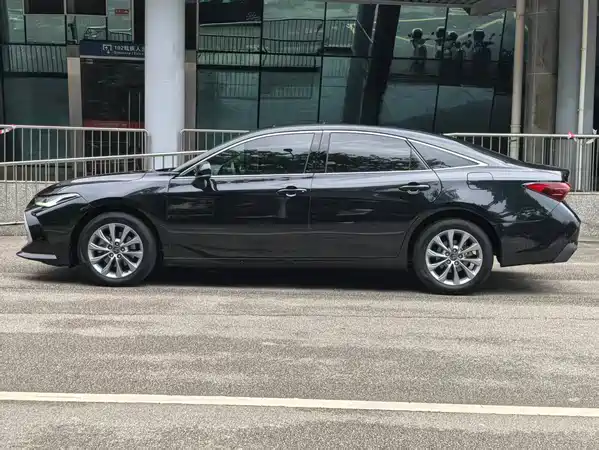 Toyota Avalon 2025