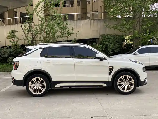 Lynk & Co 01 2018