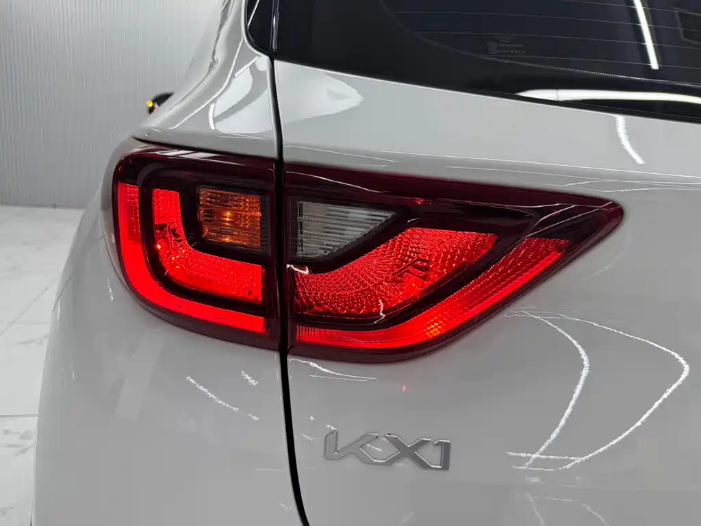 Kia KX1 2023 — фото 18