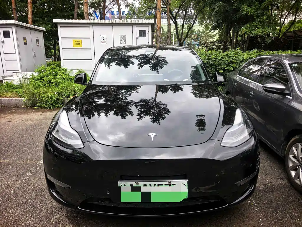 Tesla Model Y 2022