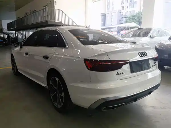 Audi A4L 2022