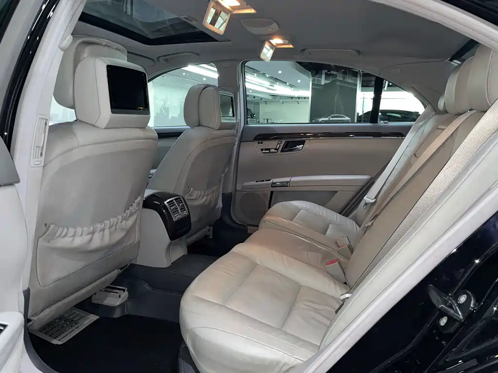Mercedes-Benz S-Class 2010 — фото 12