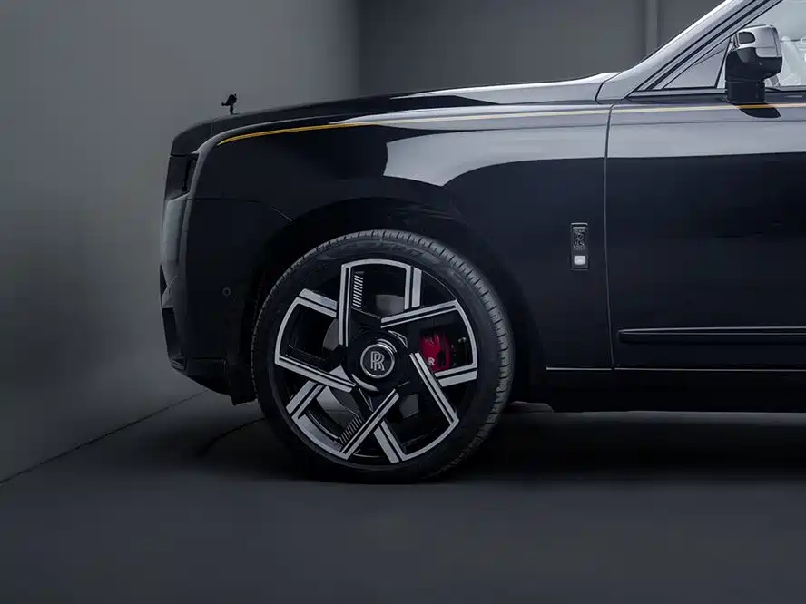 Rolls-Royce Cullinan 2021 — фото 5