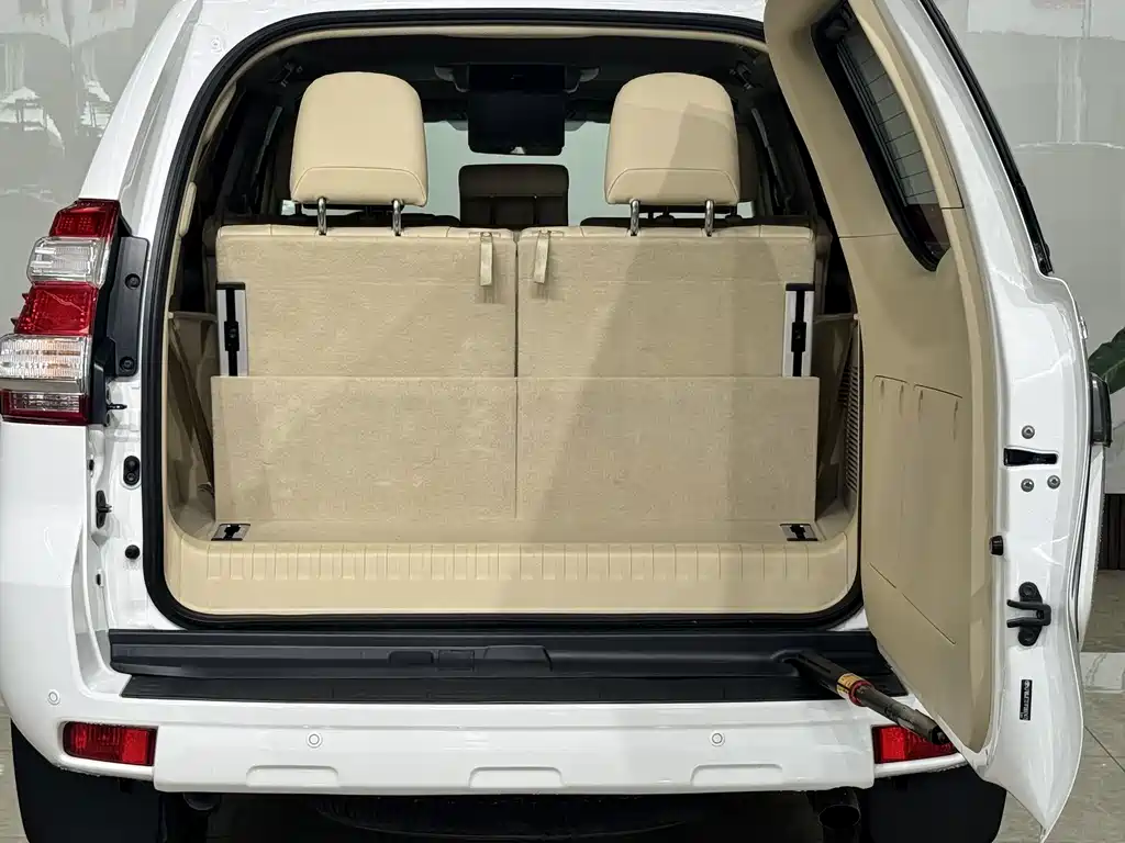 Toyota Prado 2015 — фото 20