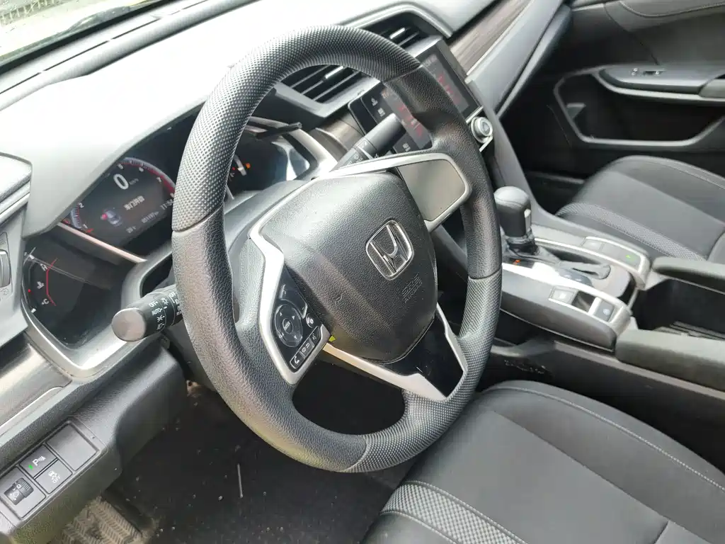 Honda Civic 2020 — фото 15