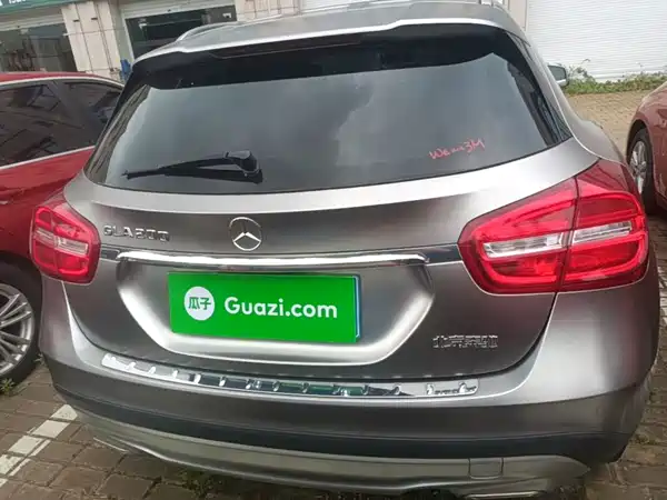 Mercedes-Benz GLA 2016