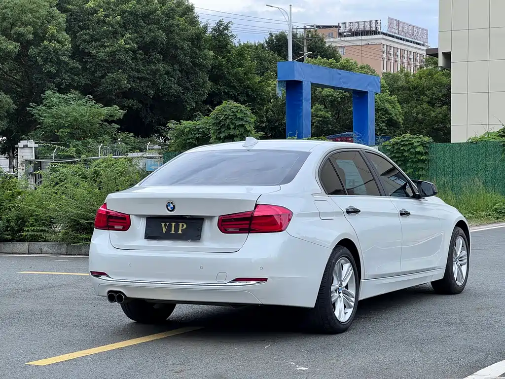 BMW 3 Series 2017