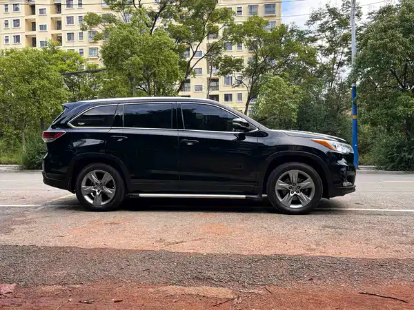 Toyota Highlander 2017