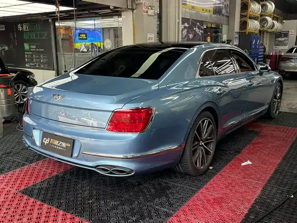 Bentley Flying Spur 2021