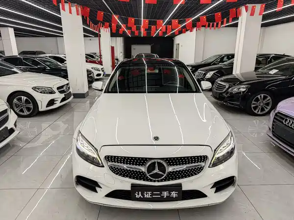 Mercedes-Benz C-Class 2020