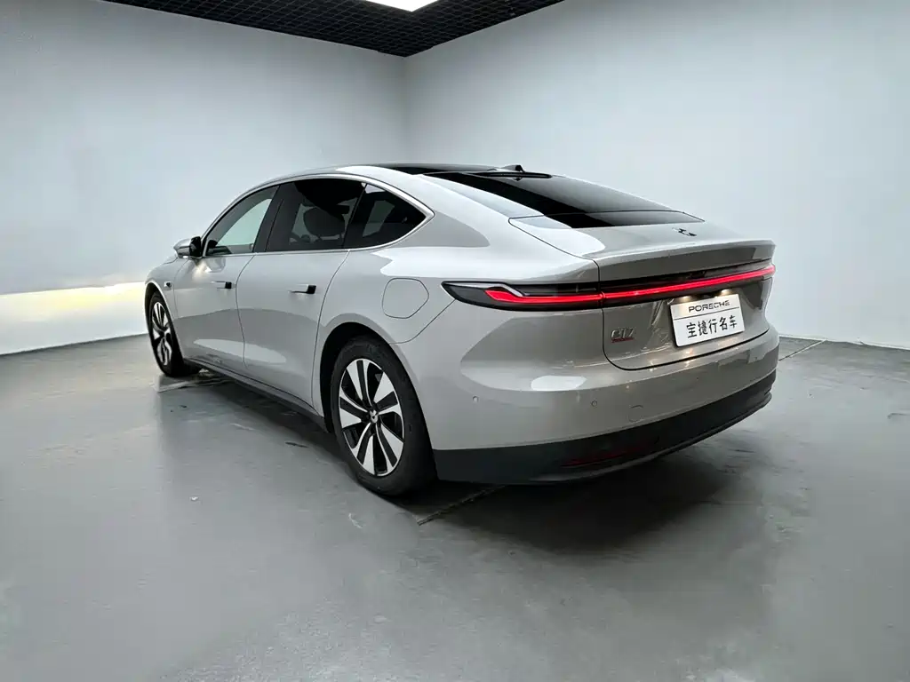 NIO ET7 2022