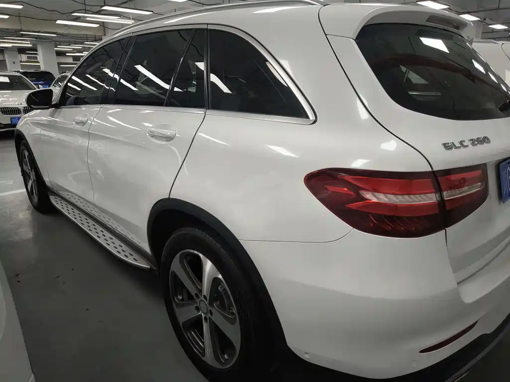 Mercedes-Benz GLC 2016 — фото 12