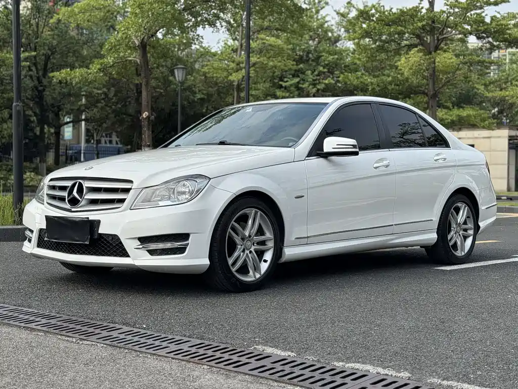 Mercedes-Benz C-Class 2014 — фото 2
