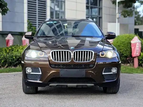 BMW X6 2013