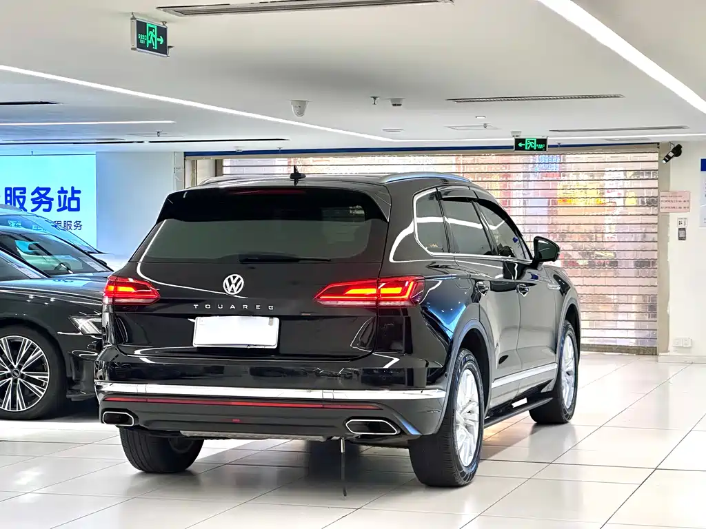 Volkswagen Touareg 2019 — фото 7