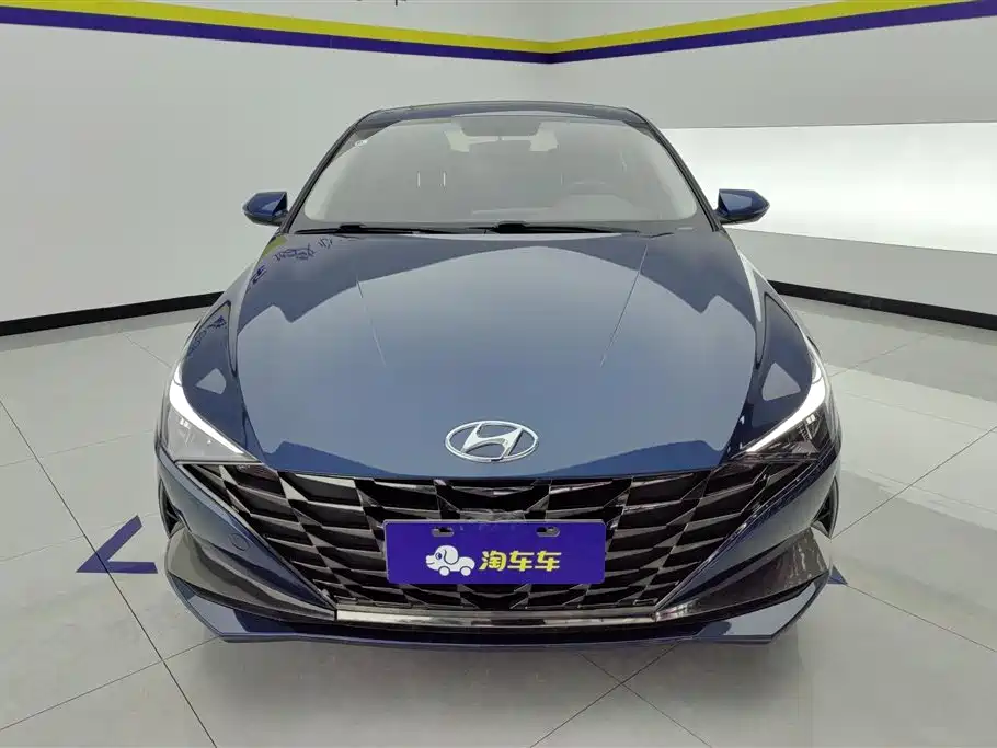 Hyundai Elantra 2021