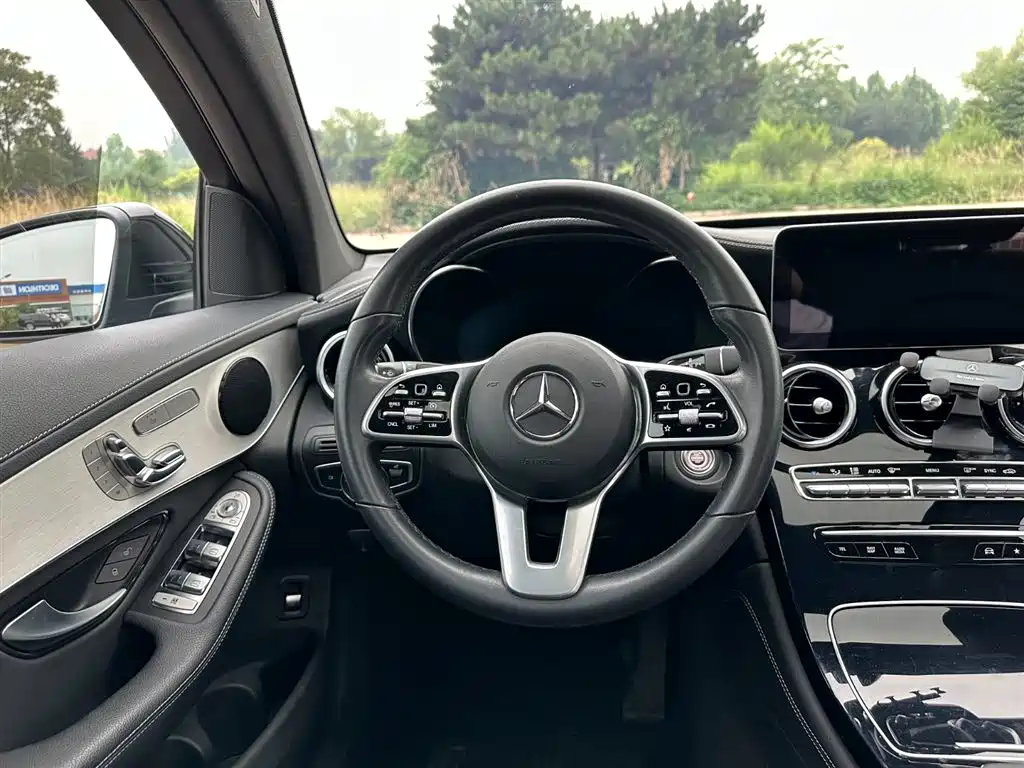 Mercedes-Benz GLC Coupe 2020 — фото 19