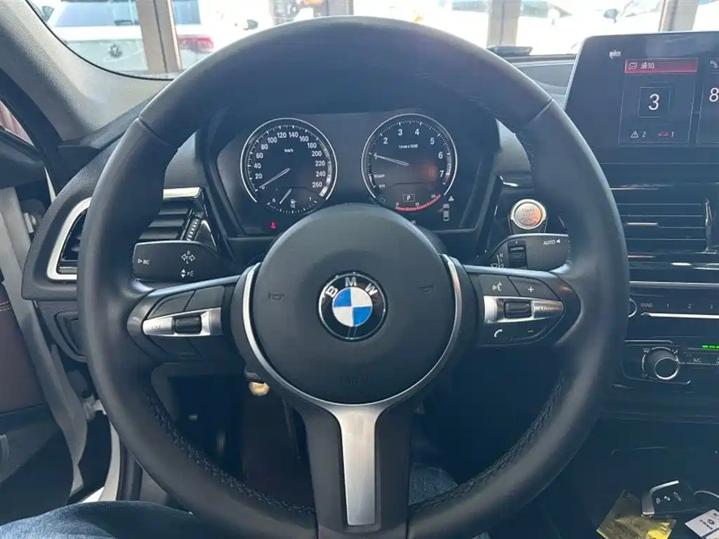 BMW 1 Series 2022