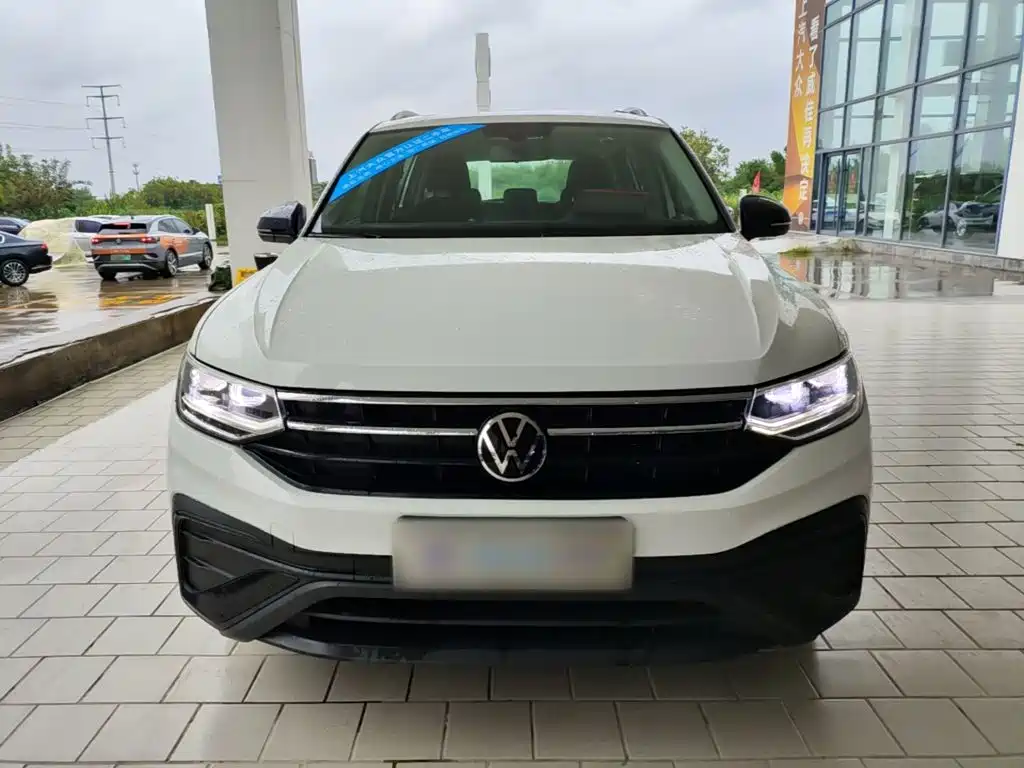 Volkswagen Tiguan L 2024 — фото 3