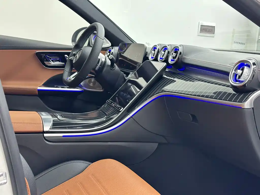 Mercedes-Benz C-Class 2021 — фото 16