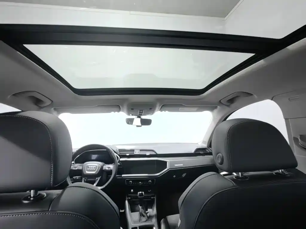 Audi Q3 2022 — фото 9