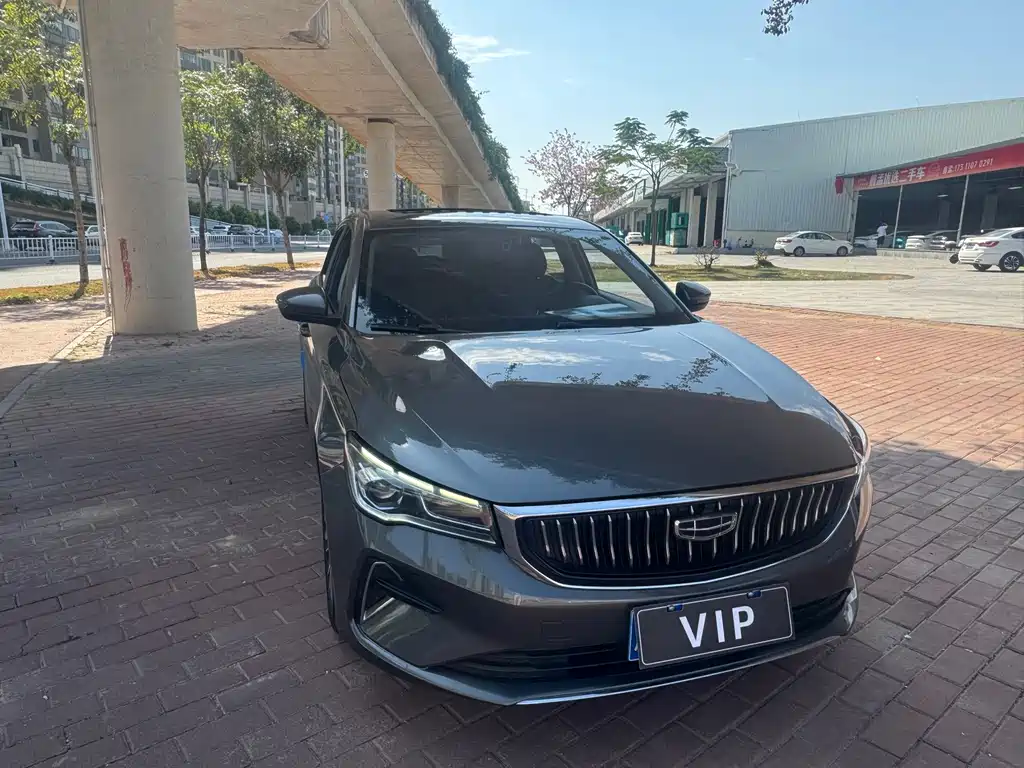 Geely Emgrand 2023