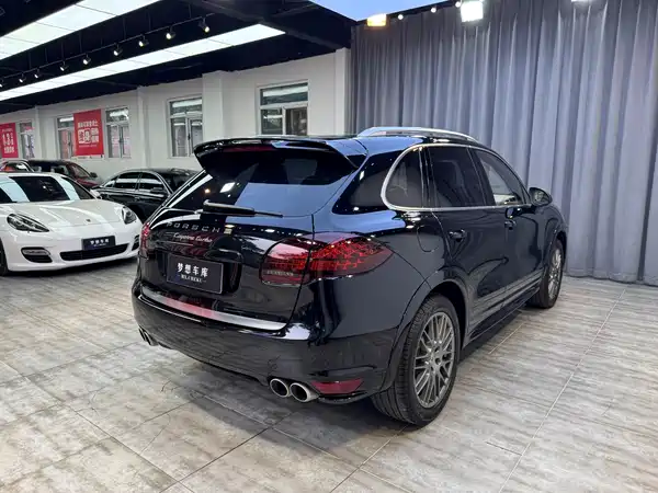 Porsche Cayenne 2011