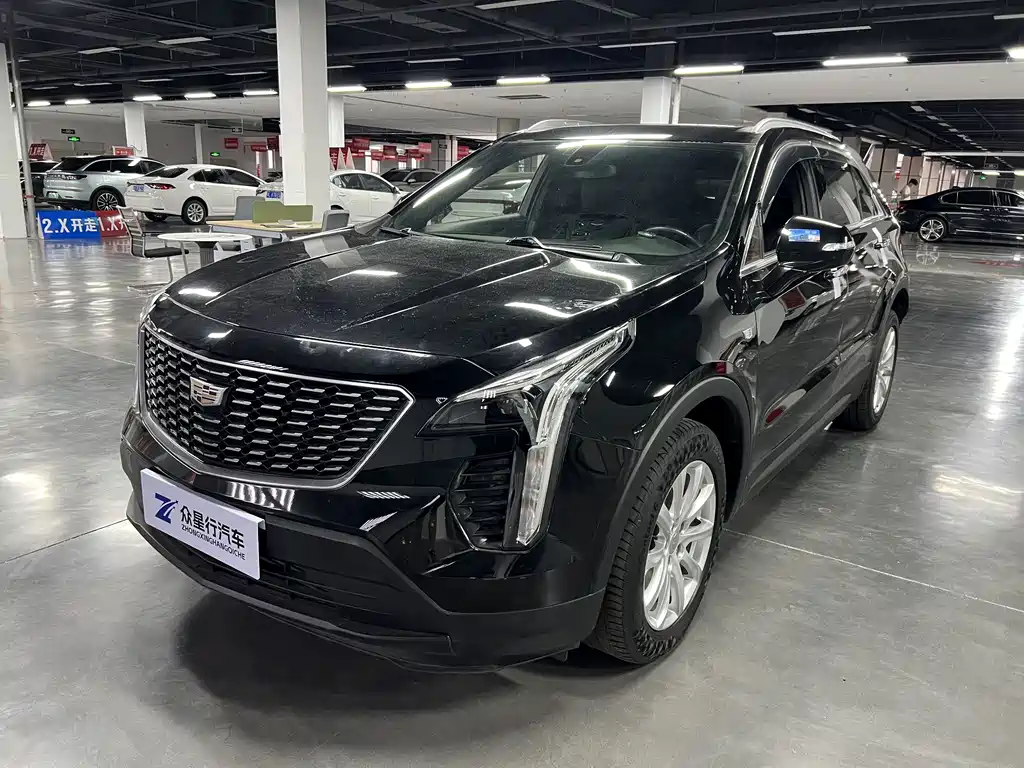 Cadillac XT4 2021 — фото 1