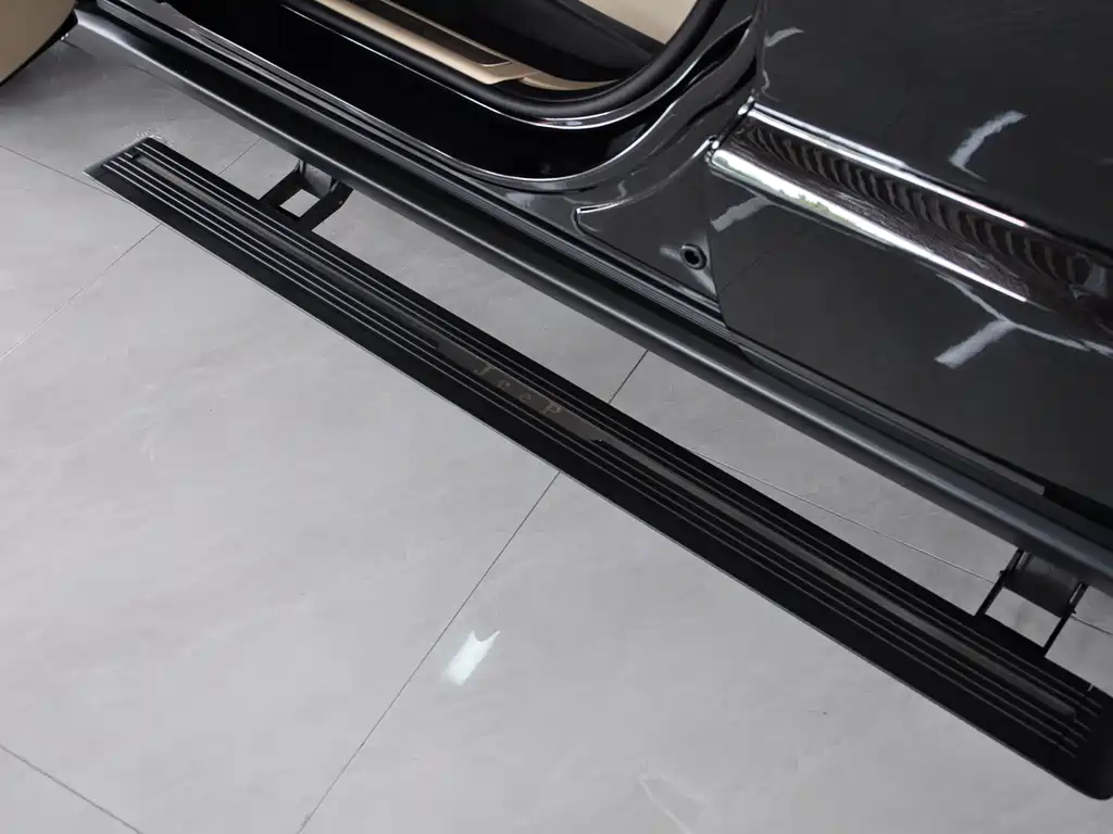 Jeep Grand Cherokee 2022 — фото 15