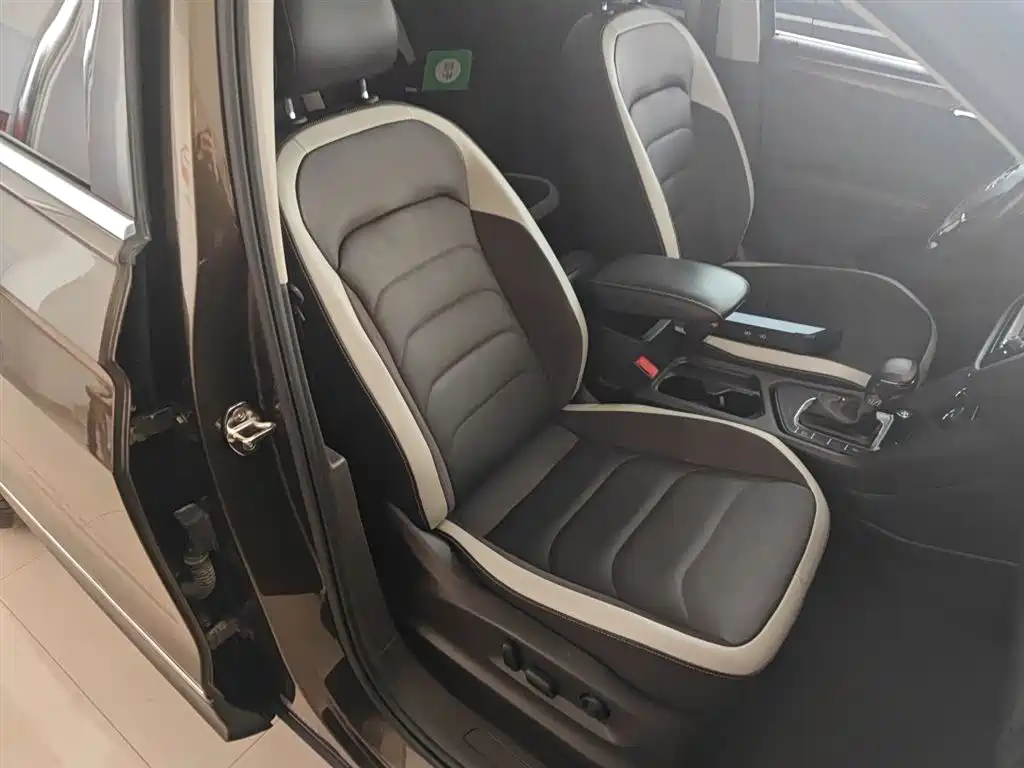 Volkswagen Tiguan L 2019 — фото 25