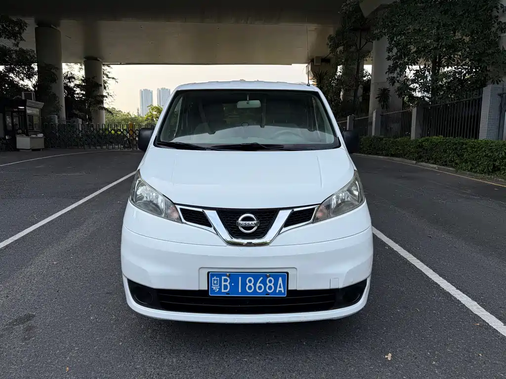Nissan NV200 2017 — фото 2