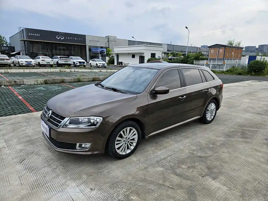 Volkswagen Gran Lavida 2014