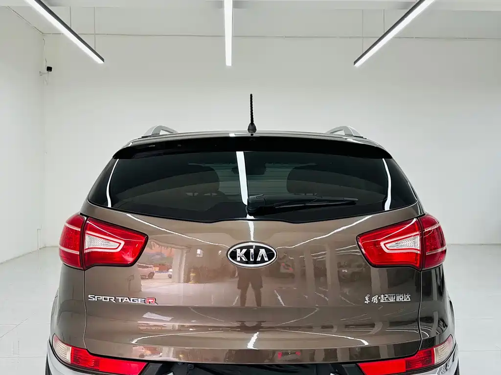 Kia Sportage 2011 — фото 5