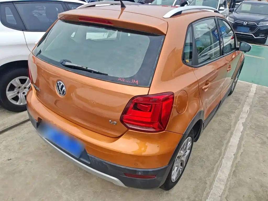 Volkswagen Polo 2015