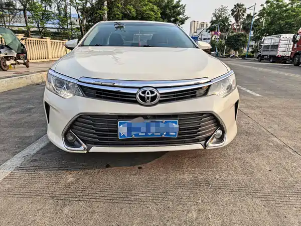 Toyota Camry 2015
