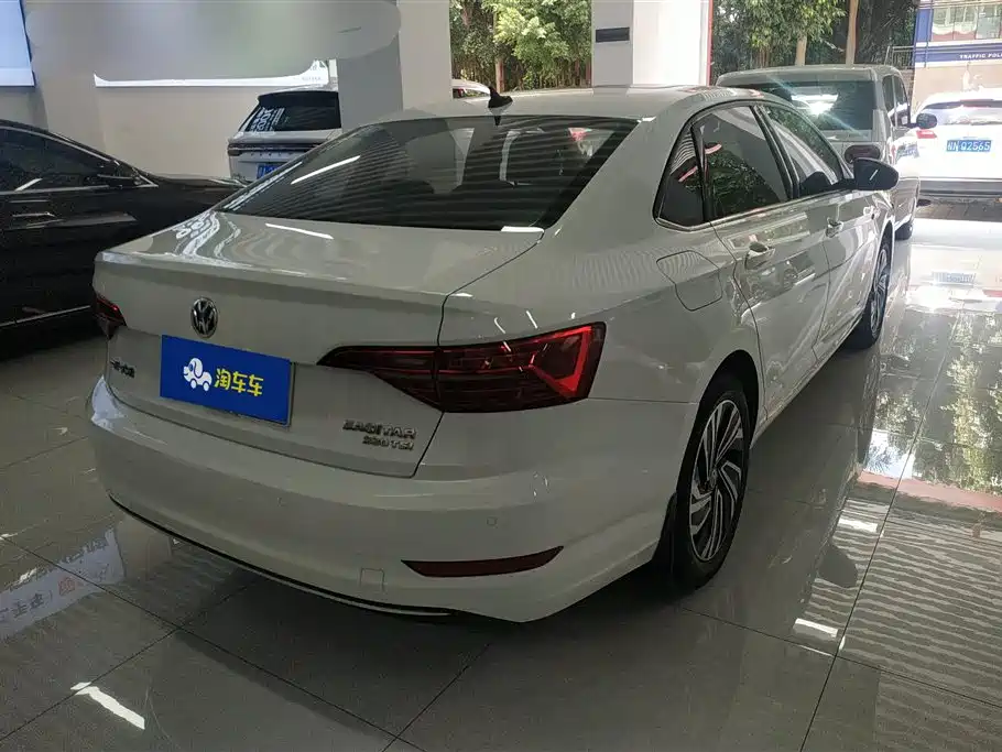 Volkswagen Sagitar 2022