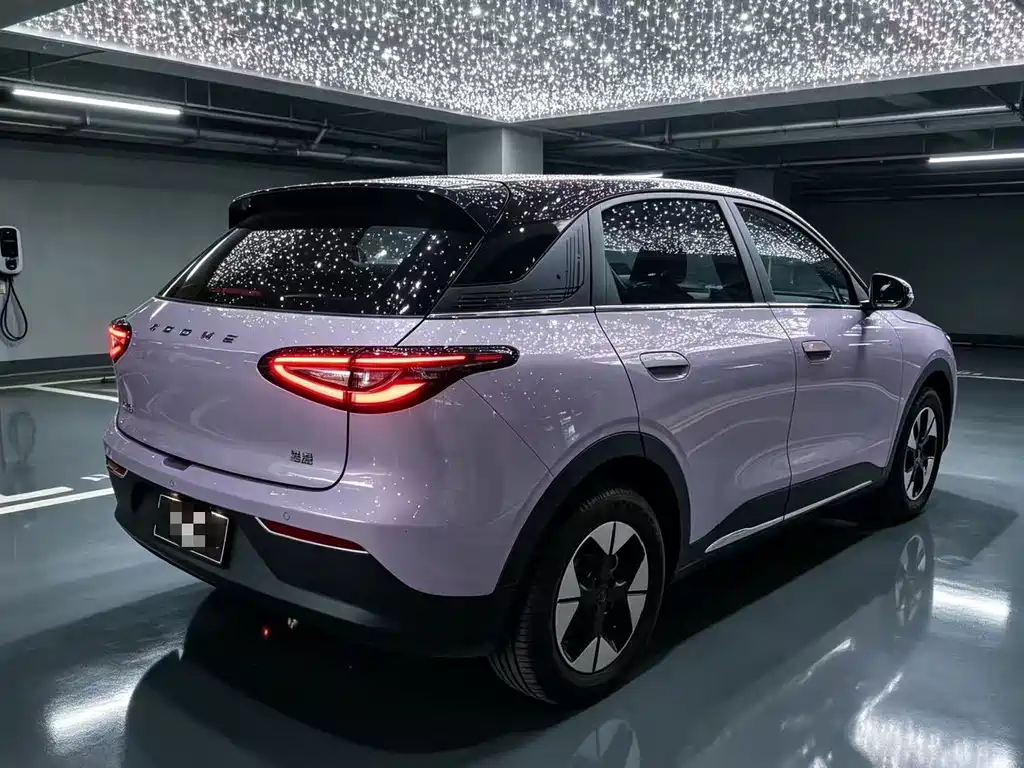 Geely Galaxy Starwish 2025 — фото 3